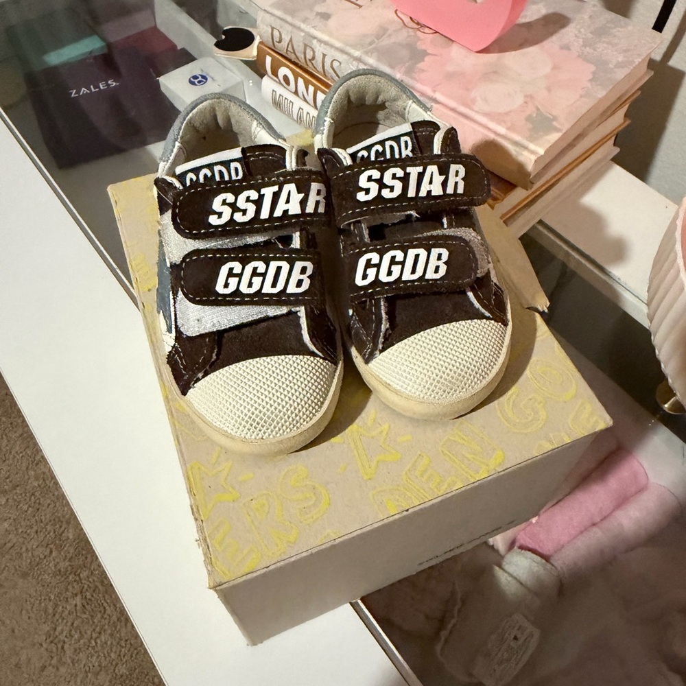 Golden Goose Kids Sneakers - Black and Cream